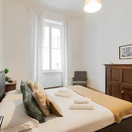 Lägenhet Luxury Spagna Rom