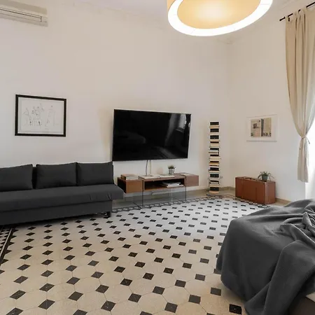 Luxury Spagna * Rom