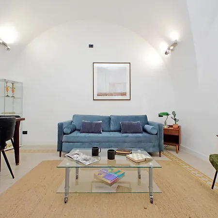 Luxury Spagna Apartamento *