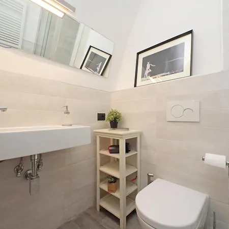 Luxury Spagna Apartment *