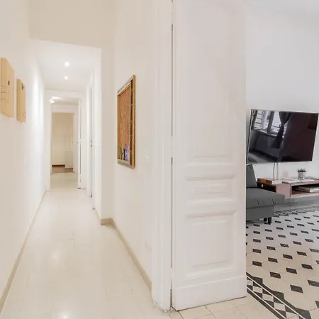 奢华斯帕尼亚公寓