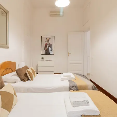 奢华斯帕尼亚公寓 公寓 *