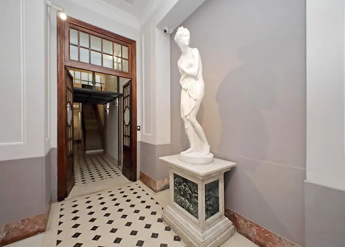 Luxury Spagna Apartamento *